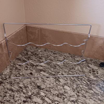 UNIQUE KOKOPELLI CRYSTAL VASE AND TRIPLE CANDLE HOLDER, WINE STOPPER AND RACK