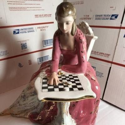 Vintage Ganci Carmelo Signed Ceramic Figurine of a Lady Playing Checkers Italy - 1950-1959 (Size 12