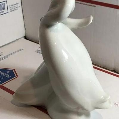 Vintage Royal Dux 7in Tall White Ducks Figurine Made in Czech. as Pictured.