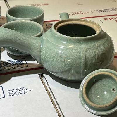 Vintage Korean Celadon Porcelain 6-Piece Tea Set Teapot & 5 Cups as Pictured.