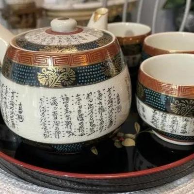 Vintage Japanese 1 & 5 Poem Tea Set in VG Preowned Condition.
