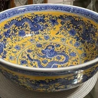 Very Heavy Kangxi Mark Dragon Bowl 15.25