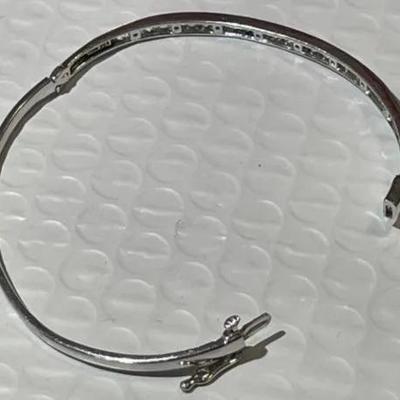 Vintage Sterling Silver Hinged CZ Bangle Bracelet w/Figure-8 Safety Clasp. Made for a 7", 7.5" Wrist.