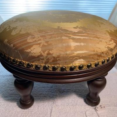 Vintage Five-Legged Foot Stool Preowned from an Estate 9" x 14" x 7" in Good Preowned Condition.