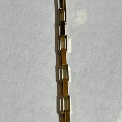 14K 20" Nice Link Chain with a 10K Diamond Opal Dainty Pendant in VG Preowned Condition from an Estate.