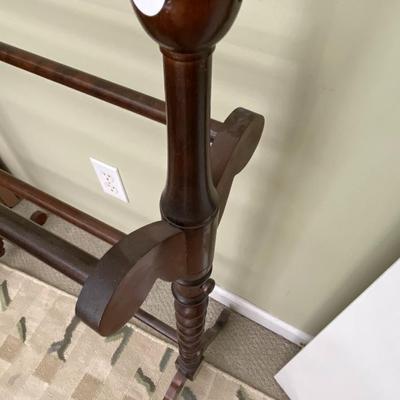 Quilt and Blanket Rack