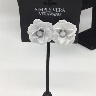 Simply Vera Vera Wang earrings