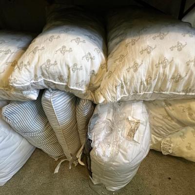 Lot 13: Bedding & More