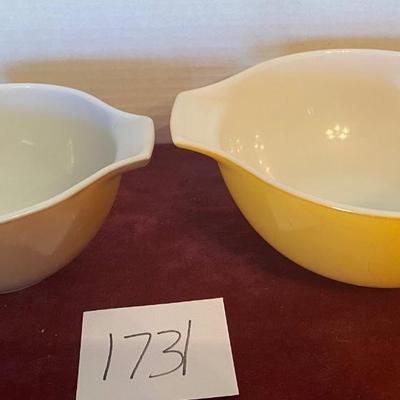 Vintage Pyrex Bowls
