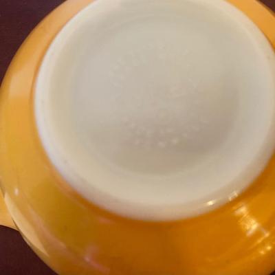 Vintage Pyrex Bowls