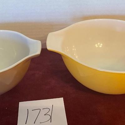 Vintage Pyrex Bowls
