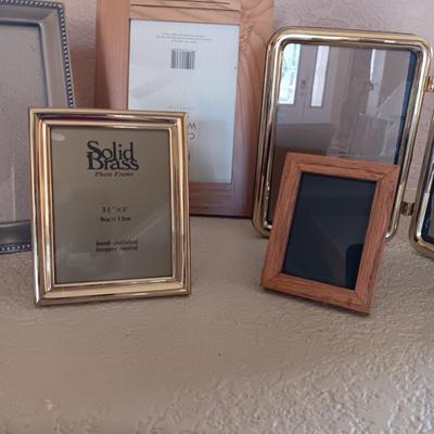 A COLLECTION OF PICTURE FRAMES