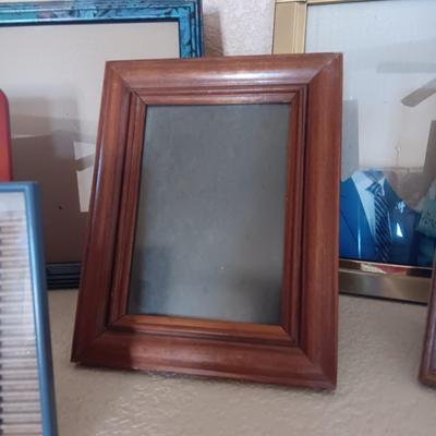A VARIETY OF PICTURE FRAMES
