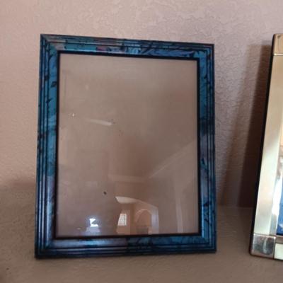 A VARIETY OF PICTURE FRAMES