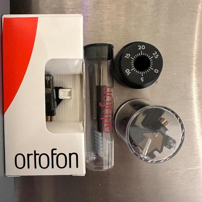 PRO-JECT Turntable with Extras