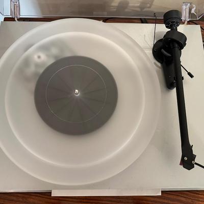 PRO-JECT Turntable with Extras