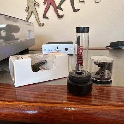 PRO-JECT Turntable with Extras