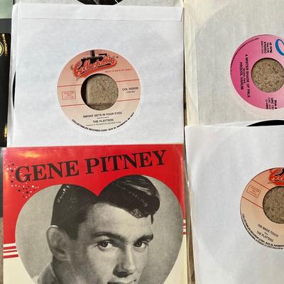 100+ Record Lot. 45’s w/ Travel Case