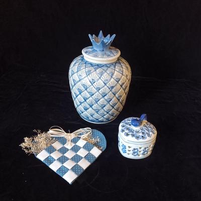 PINEAPPLE COOKIE JAR, TRINKET BOX AND CLOTH HEART WALL HANGING