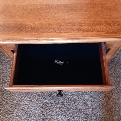 WOODLEY'S SOLID WOOD END TABLE WITH A DRAWER AND A SW TABLE LAMP