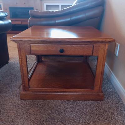 WOODLEY'S SOLID WOOD END TABLE WITH A DRAWER AND A SW TABLE LAMP