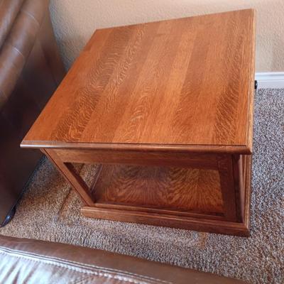 WOODLEY'S SOLID WOOD END TABLE WITH A DRAWER AND A SW TABLE LAMP