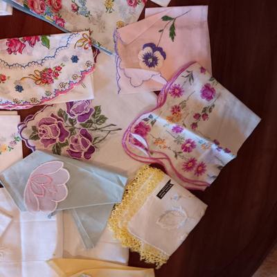 PRETTY HANKIES (1)