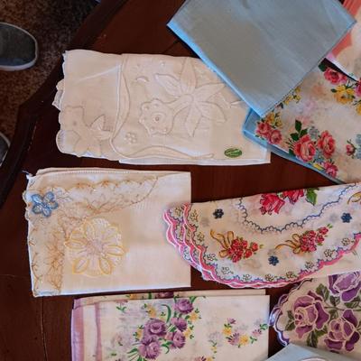 PRETTY HANKIES (1)