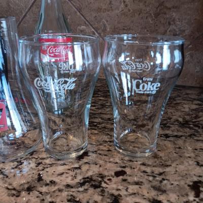 COCA-COLA BOTTLES AND GLASSES, 7-UP GLASSES