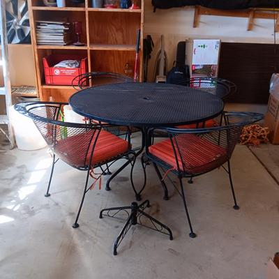 WROUGHT IRON MESH PATIO TABLE AND 4 CHAIRS