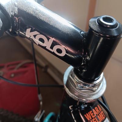 LIKE NEW WOMEN'S HUFFY TRAIL RUNNER 18 SPEED MOUNTAIN BIKE