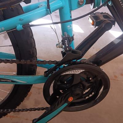 LIKE NEW WOMEN'S HUFFY TRAIL RUNNER 18 SPEED MOUNTAIN BIKE