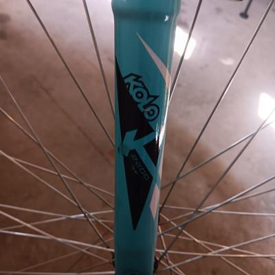 LIKE NEW WOMEN'S HUFFY TRAIL RUNNER 18 SPEED MOUNTAIN BIKE