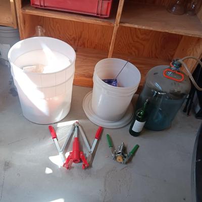 HOME WINE MAKING SUPPLIES