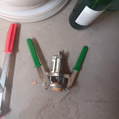 HOME WINE MAKING SUPPLIES