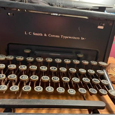 L.C.Smith & Corona Vintage Typewriter