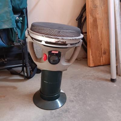 KELTY NYLON BACKPACK AND COLEMAN PROPANE HEATER