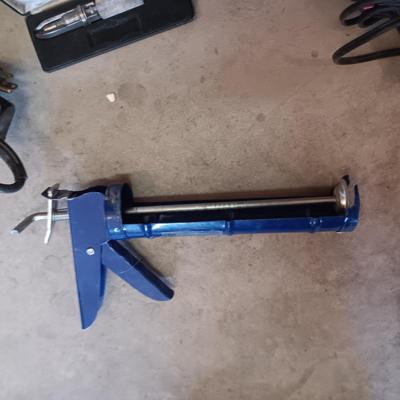 METAL TOOL BOX W/SHELF PLUS VARIOUS HAND AND POWER TOOLS