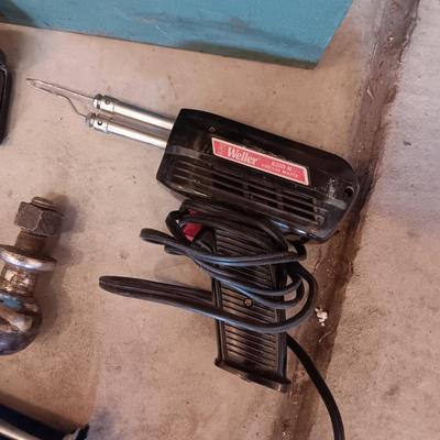 METAL TOOL BOX W/SHELF PLUS VARIOUS HAND AND POWER TOOLS