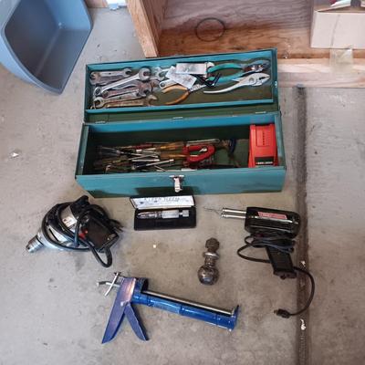 METAL TOOL BOX W/SHELF PLUS VARIOUS HAND AND POWER TOOLS