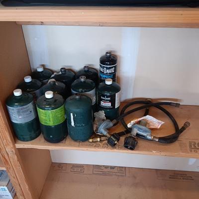 PROPANE CANS AND PRESSURE REGULATORS