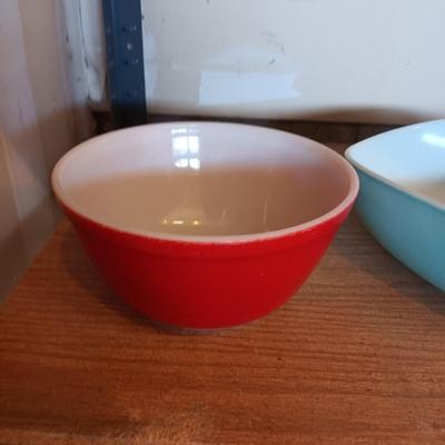 3 PYREX BOWLS
