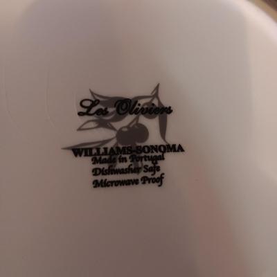 WILLIAMS SONOMA SPAGHETTI BOWL, SALSA AND PYREX BOWL, STAINLESS STEEL PITCHERS