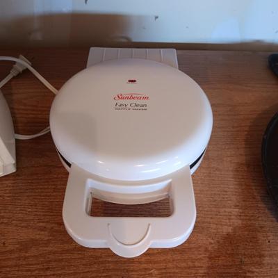 WAGNER'S CAST IRON TORTILLA WARMER, WAFFLE IRON AND MINI PREP PROCESSOR