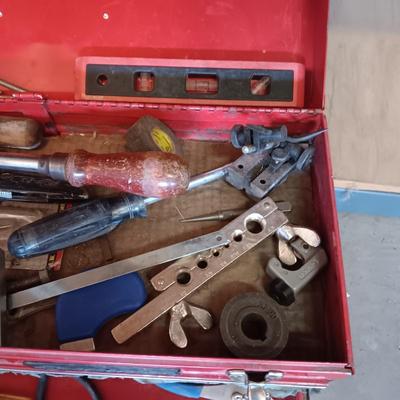 HUSKY 3 DRAWER W/LIFT TOP TOOL CHEST PLUS HAND TOOLS