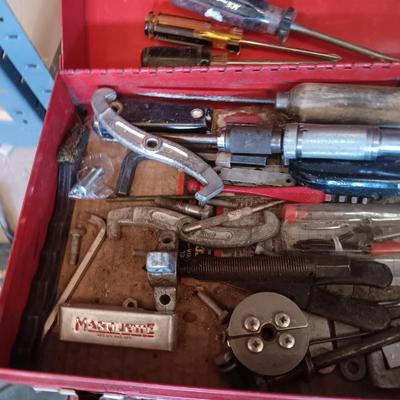 HUSKY 3 DRAWER W/LIFT TOP TOOL CHEST PLUS HAND TOOLS