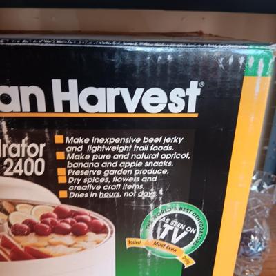 AMERICAN HARVEST FOOD DEHYDRATOR 2400