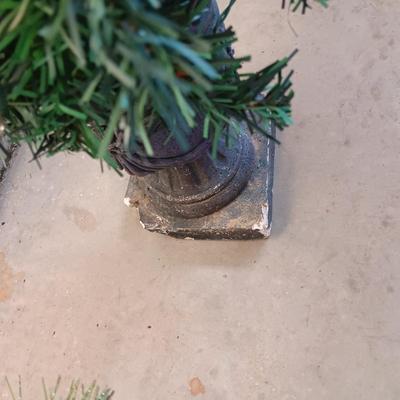 2 ARTIFICIAL TREES AND A WOODEN POLE LIGHT