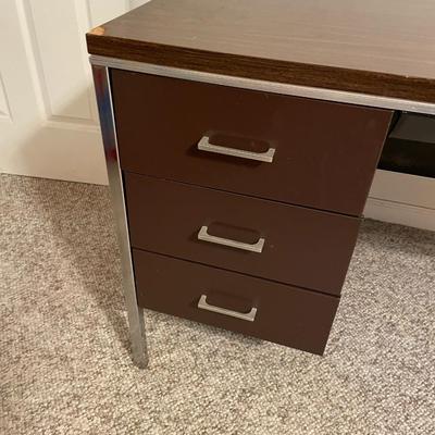 MCM Desk