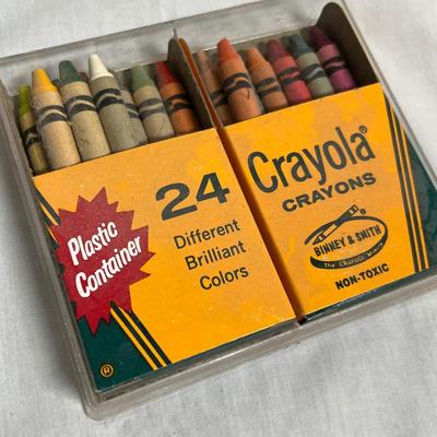 Vintage cards & crayons